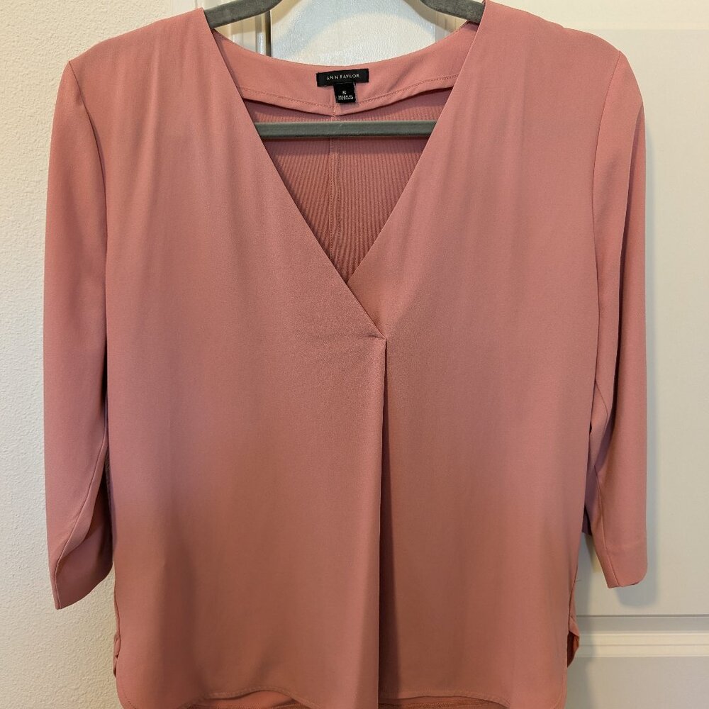 Salmon 3/4 Sleeves ANN TAYLOR Blouse (Size S)